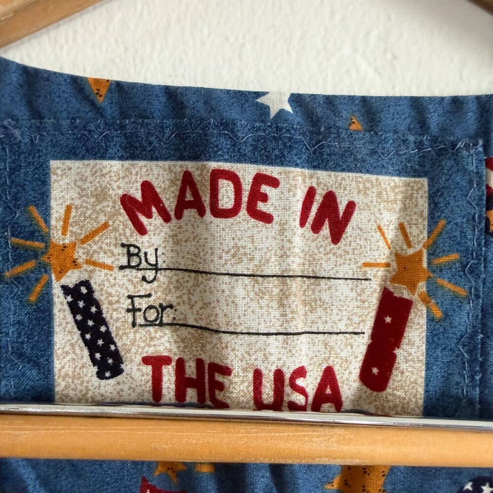 90s Vintage Handmade Patriotic Sewing Kit Vest with Embelishment | Large - Picture 3 of 7